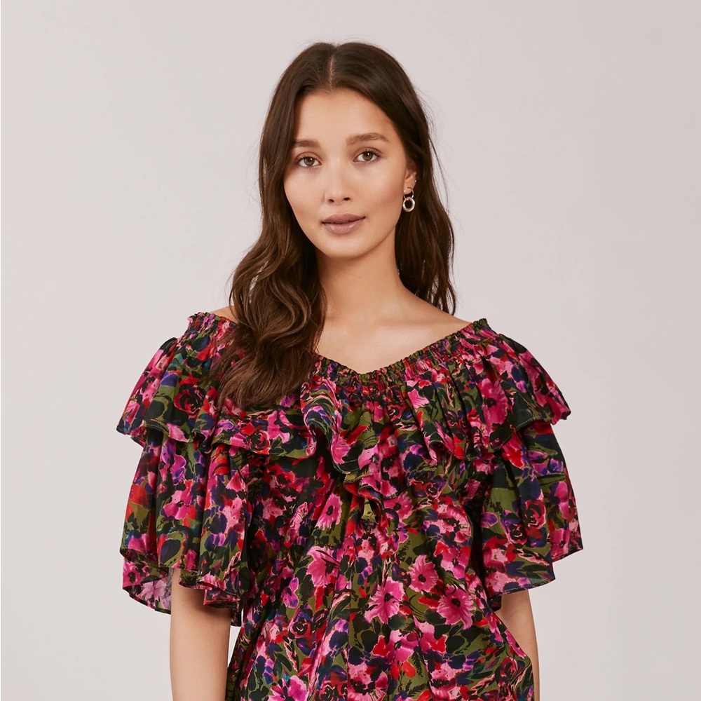 SOMETHING NAVY felix ruffle top - NWT